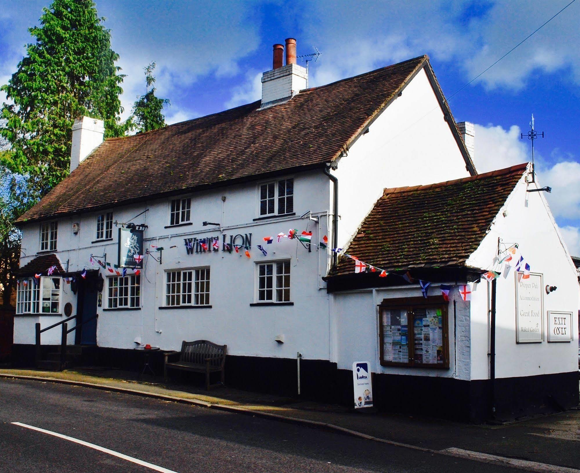 The White Lion Inn Хэмптон-Ин-Арден Экстерьер фото